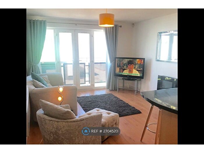 2 Bedroom Flat To Rent In Allensway, Thornaby, Stockton-On-Tees, TS17