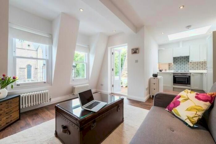 1 Bedroom Flat To Rent In Lower Addison Gardens, Holland Park, London, W14