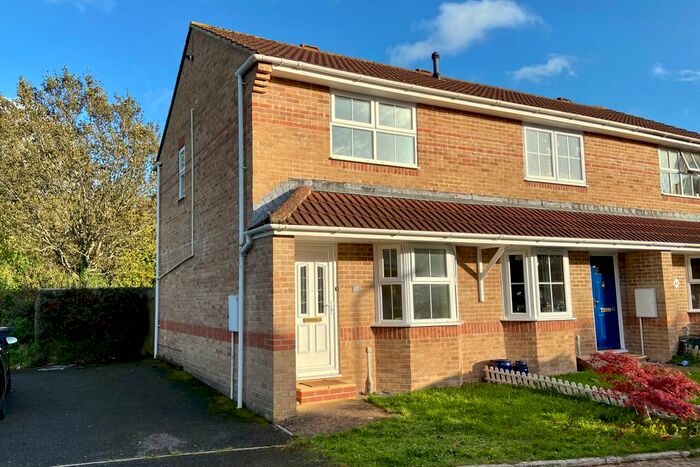 2 Bedroom End Of Terrace House To Rent In Willow Walk, Honiton EX14