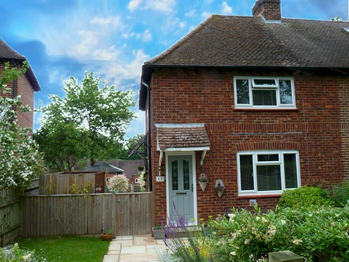 3 Bedroom Semi-Detached House For Sale In Chequers Hill, Bough Beech, Edenbridge, TN8