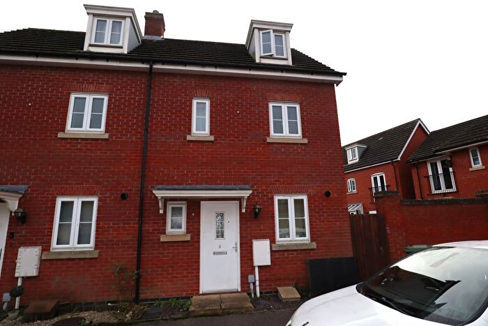 3 Bedroom Semi-Detached House To Rent In Gabriel Crescent, Lincoln, LN2