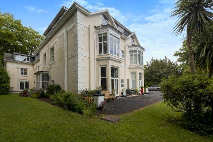 1 Bedroom Flat To Rent In Middle Warberry Road, Torquay, TQ1