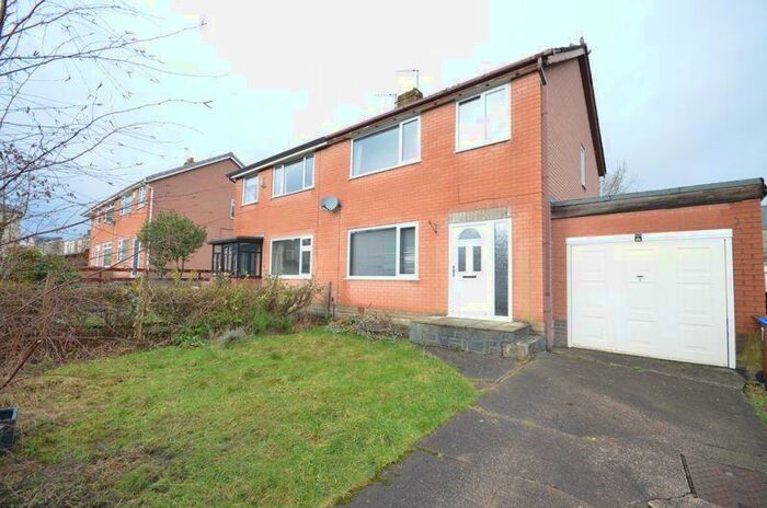 3 Bedroom Semi-Detached House To Rent In Barn Meadow Crescent, Rishton, BB1