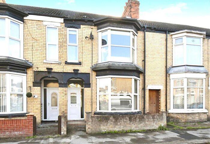 3 Bedroom Terraced House For Sale In East Park Avenue, Hull, HU8