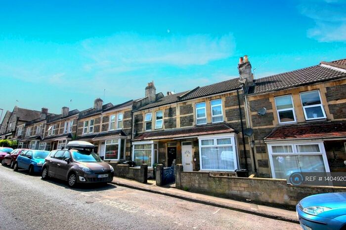 1 Bedroom Flat To Rent In Coronation Avenue, Bath, BA2