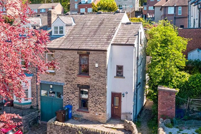 3 Bedroom Semi-Detached House For Sale In Bell Hagg Road, Walkley, Sheffield, S6