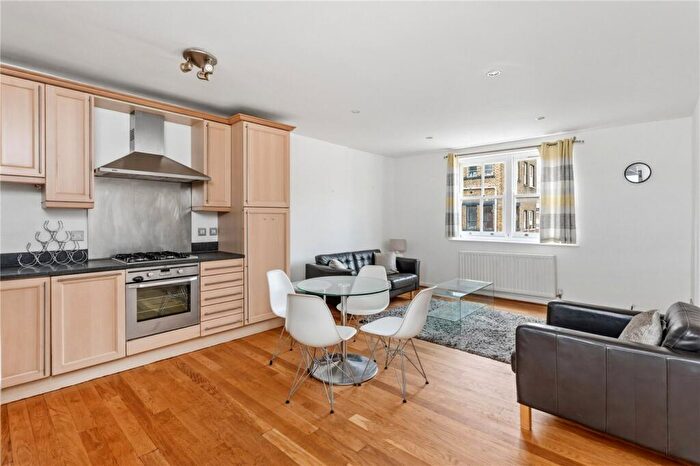 2 Bedroom Apartment For Sale In Woodseer Street, London, E1