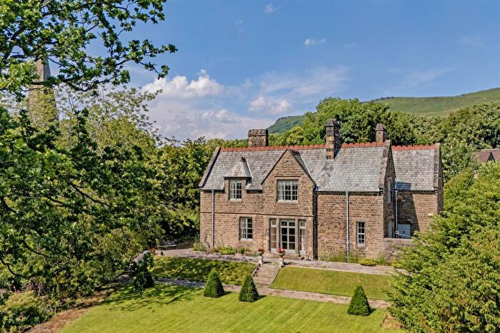 5 Bedroom Detached House For Sale In Main Road, Bamford, Hope Valley, S33