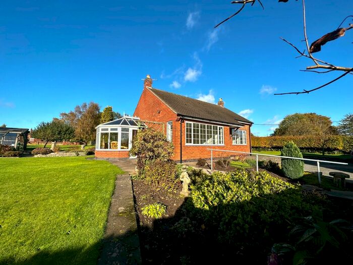 2 Bedroom Detached Bungalow To Rent In High Street, Ibstock, LE67