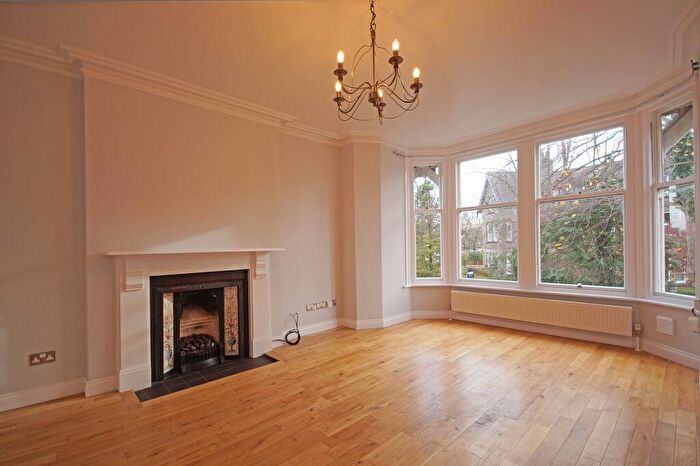 2 Bedroom Apartment To Rent In Grove Road, Harrogate, HG1