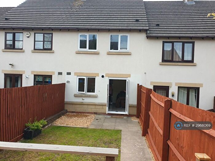 3 Bedroom Terraced House To Rent In Court View, Stonehouse, GL10
