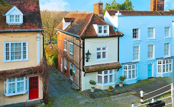 3 Bedroom End Terrace House For Sale In High Street, Old Town, Hemel Hempstead, HP1