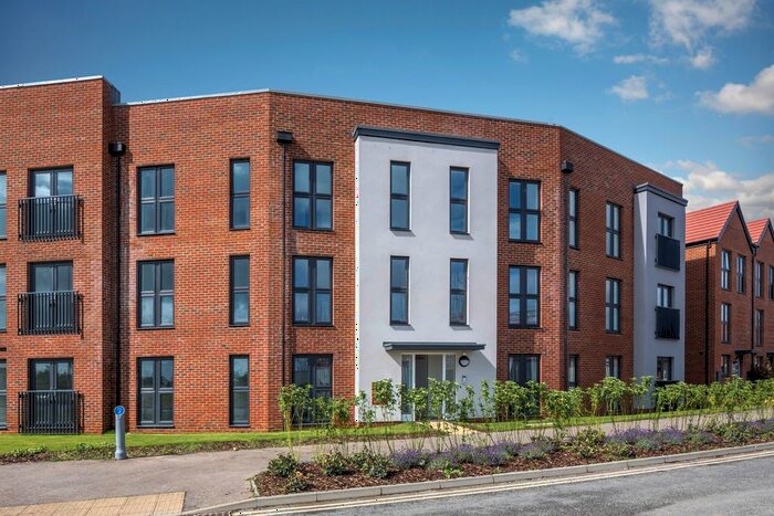 2 Bedroom Flat For Sale In "Tewkesbury" At Marlowe Way, Ramsgate, CT12