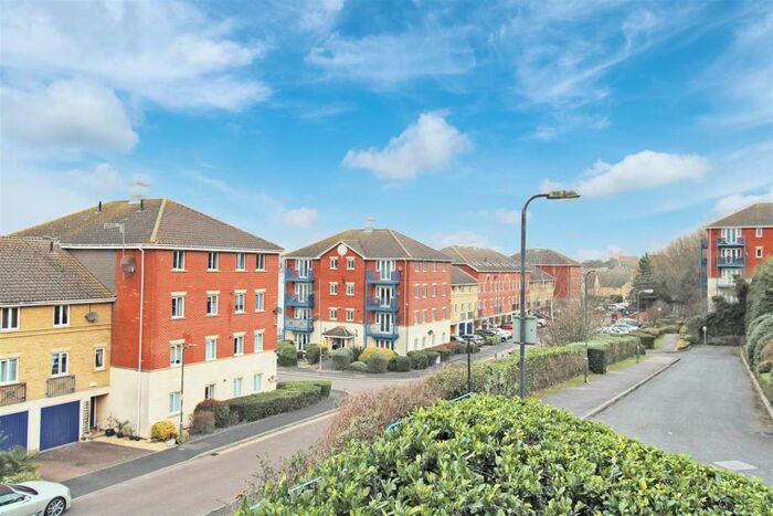 2 Bedroom House To Rent In Florin Drive, Rochester, ME1