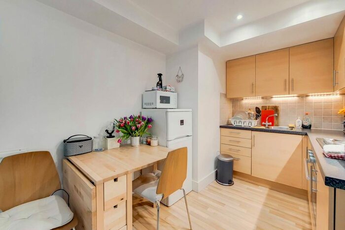 Studio To Rent In Building, Woolwich, London, SE18