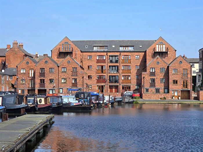 2 Bedroom Flat For Sale In York Street, Stourport-On-Severn, DY13