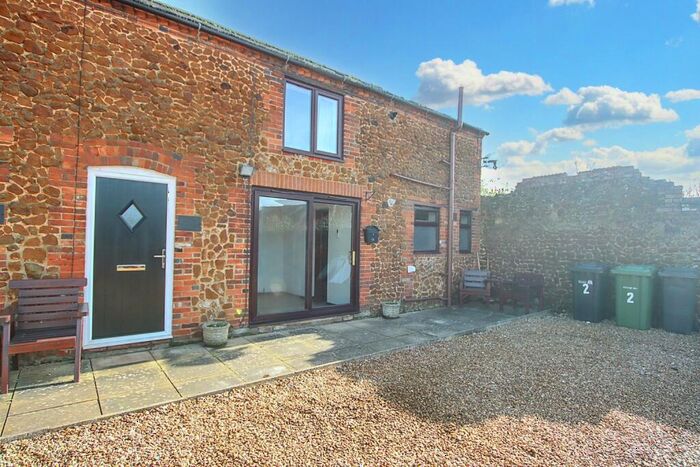 1 Bedroom Flat To Rent In Lynn Road, Snettisham, PE31
