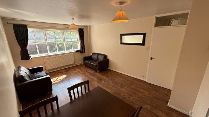 2 Bedroom Maisonette To Rent In Odell Place, B5