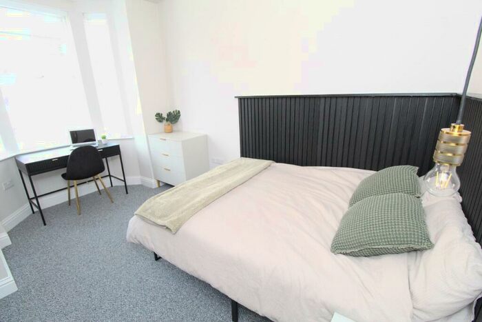 5 Bedroom Semi-Detached House To Rent In Claude Street, Dunkirk, Nottingham, NG7