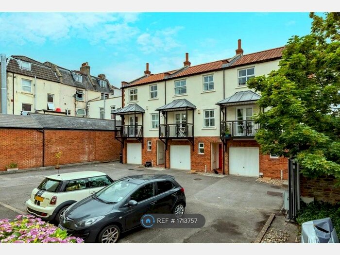 2 Bedroom Terraced House To Rent In The Mews, Bristol, BS6