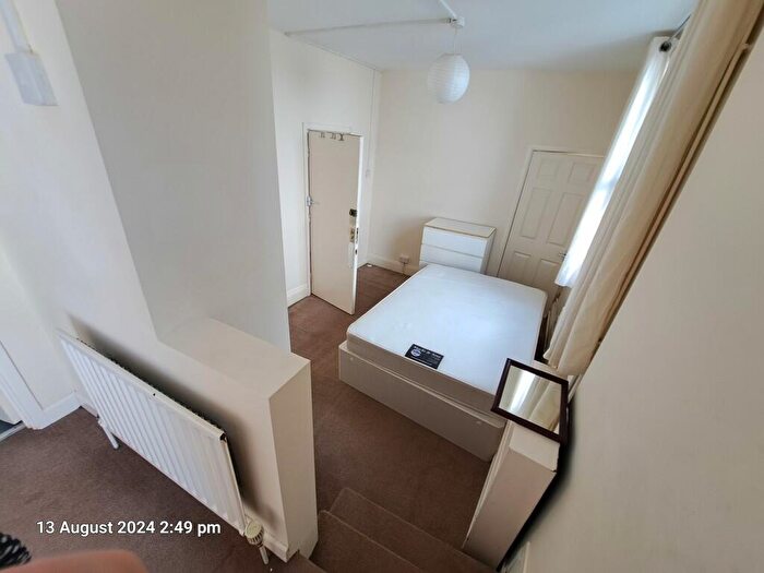 1 Bedroom Semi-Detached House To Rent In Hambrook Street, Southsea, PO5