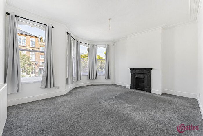 4 Bedroom Terraced House For Sale In Elmcroft Street, London, E5