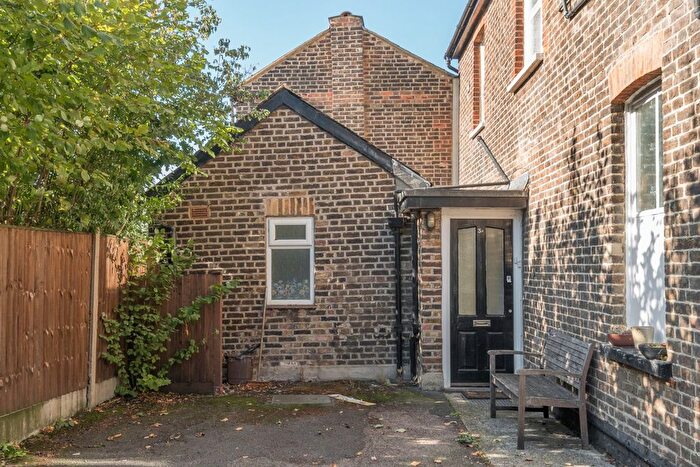 2 Bedroom Maisonette To Rent In Alt Grove, Wimbledon, London, SW19