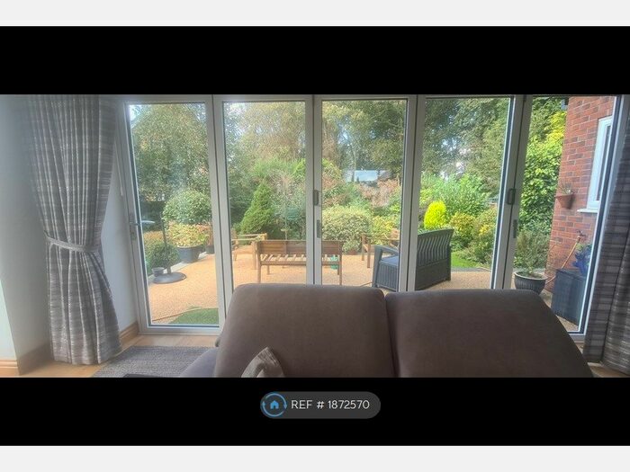 4 Bedroom Semi-Detached House To Rent In Green Hey, Lytham, FY8