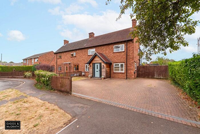 4 Bedroom Semi-Detached House For Sale In Bernard Road, Brampton, Huntingdon, Cambridgeshire, PE28