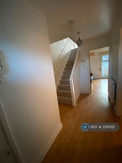 3 Bedroom Flat To Rent In Fawcett Street, Sheffield, S3