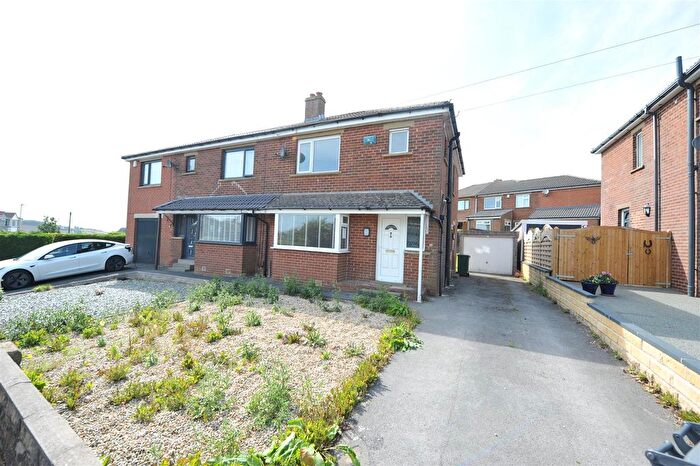 3 Bedroom Semi-Detached House For Sale In Hainsworth Moor Drive, Queensbury, Bradford, BD13