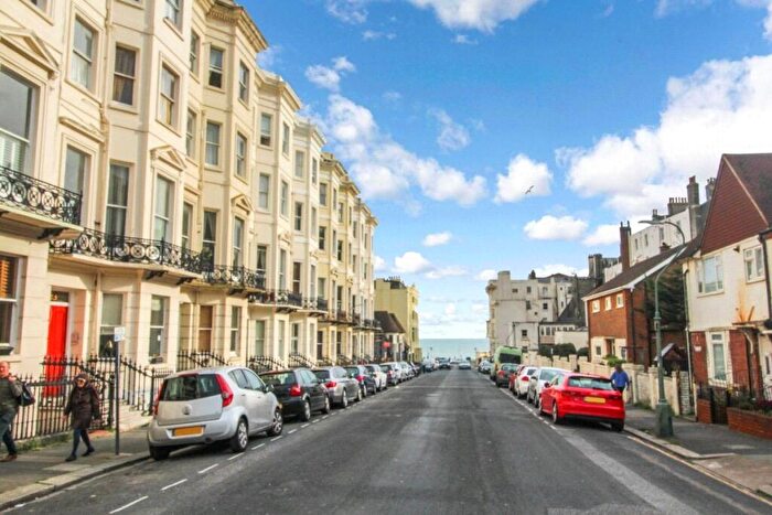 1 Bedroom Flat To Rent In Holland Road, Hove, East Sussex, BN3