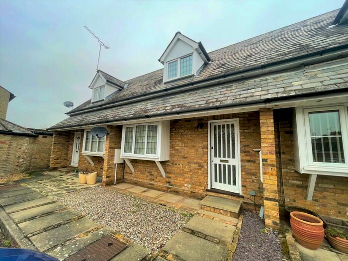 2 Bedroom House To Rent In Coronation Road, Ware, SG12