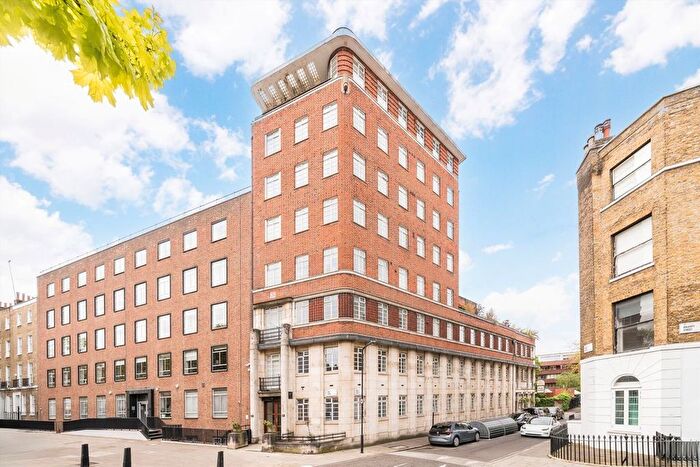 3 Bedroom Flat For Sale In John Street, Bloomsbury, WC1N