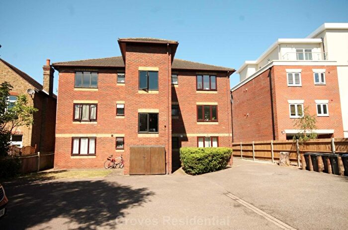1 Bedroom Flat To Rent In Kingston Road, New Malden, KT3