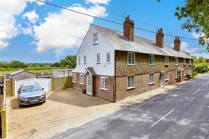4 Bedroom End Of Terrace House For Sale In Smallhythe Road, Tenterden, Kent, TN30