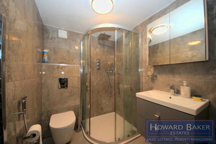 Studio To Rent In Maple Grove, London, NW9