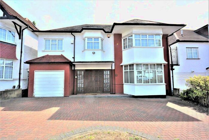 5 Bedroom Detached House To Rent In Allington Road, London, NW4
