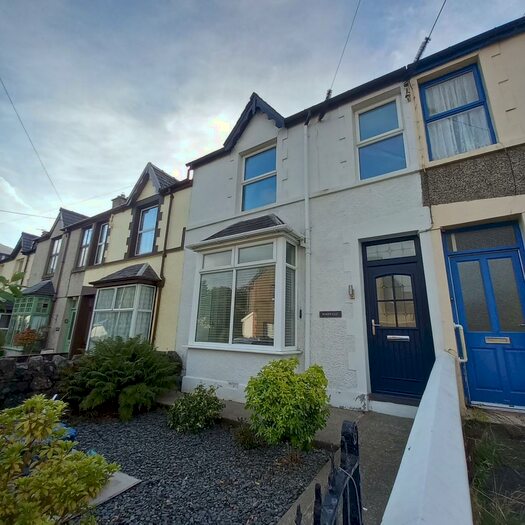 3 Bedroom Terraced House To Rent In Capel Coch Road, Llanberis, LL55