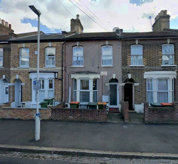 1 Bedroom Flat To Rent In Colegrave Road, Stratford, E15