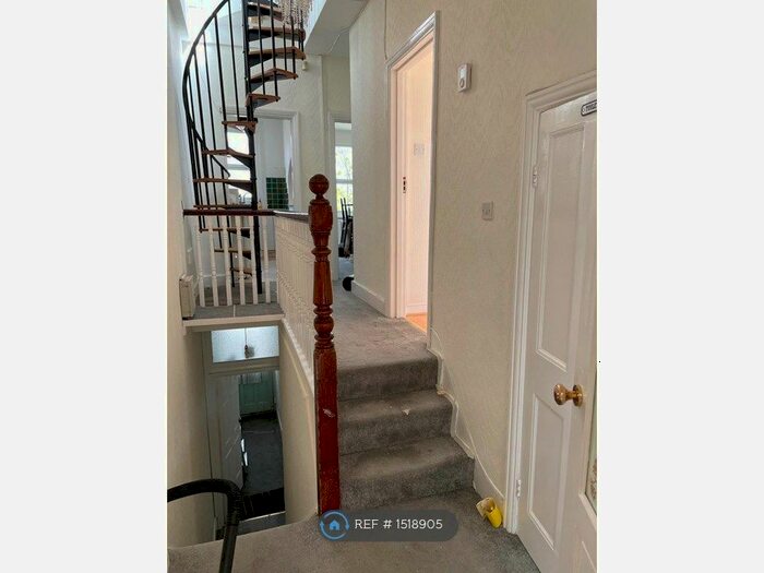 2 Bedroom Flat To Rent In Keston Road, London, N17