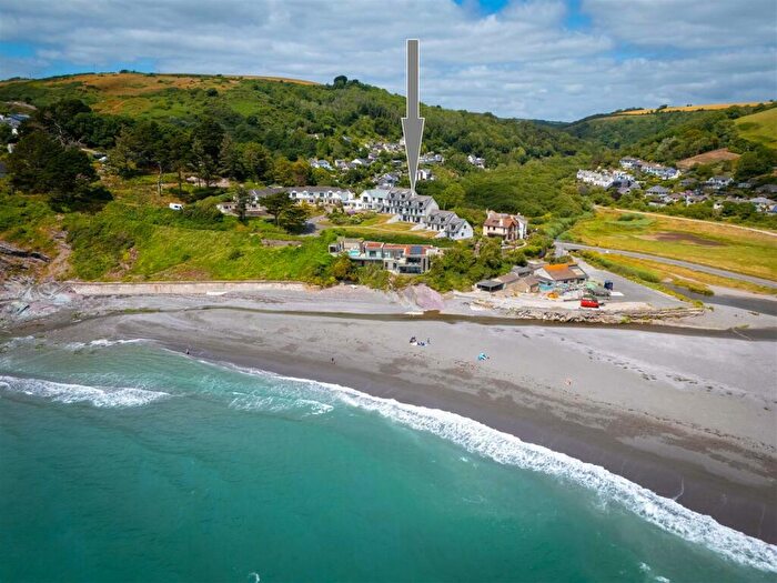 2 Bedroom Apartment For Sale In Seaton Beach, Cornwall, PL11