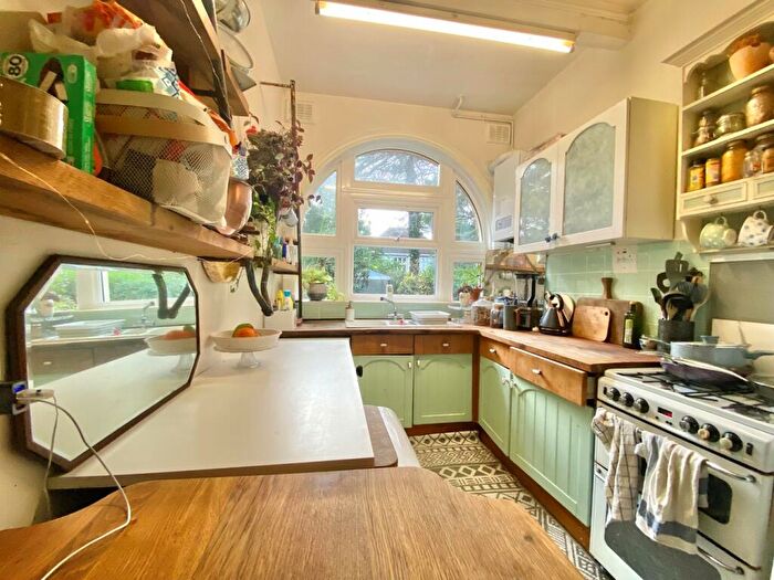 2 Bedroom Flat For Sale In Ground Floor Garden Apartment, Spur Hill Avenue, Lower Parkstone, BH14