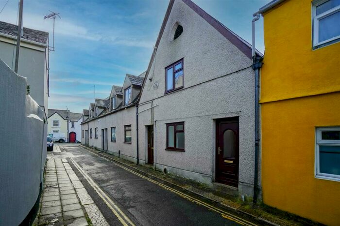 2 Bedroom House To Rent In Shaftesbury Court, Plymouth, PL4