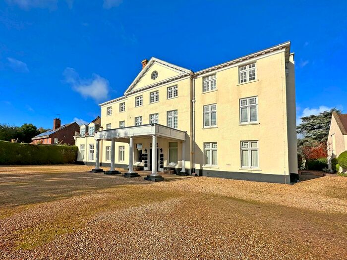 2 Bedroom Flat For Sale In Farringdon Court, Farringdon, Exeter, EX5