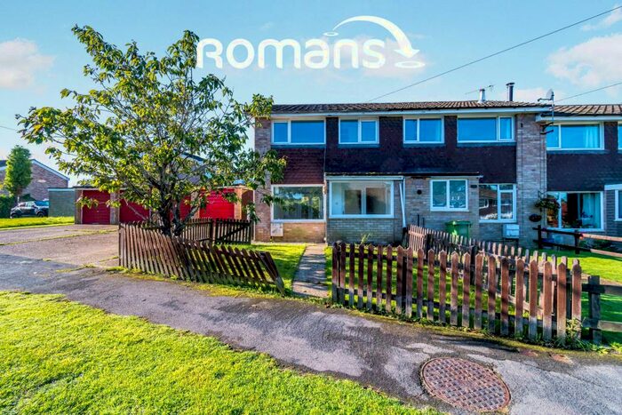 3 Bedroom Semi-Detached House To Rent In Churchill Close, Bishops Waltham, SO32