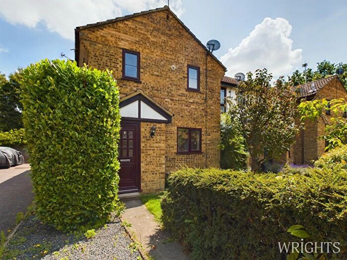 1 Bedroom Terraced House To Rent In Rivenhall End, Welwyn Garden City, AL7