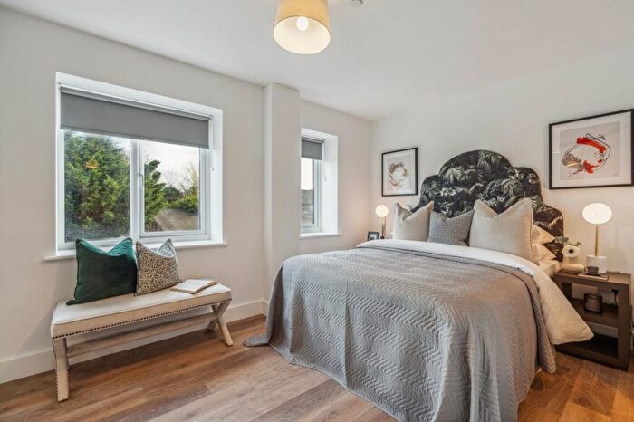 1 Bedroom Apartment To Rent In Bath Road, Slough, Berkshire, SL1