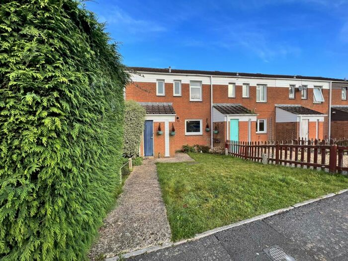 3 Bedroom House To Rent In Mercer Way, Romsey, SO51