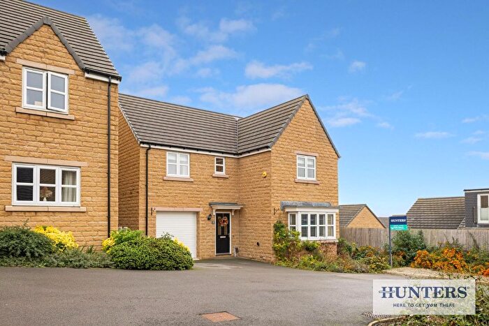 4 Bedroom Detached House For Sale In Brompton Drive, Apperley Bridge, BD10